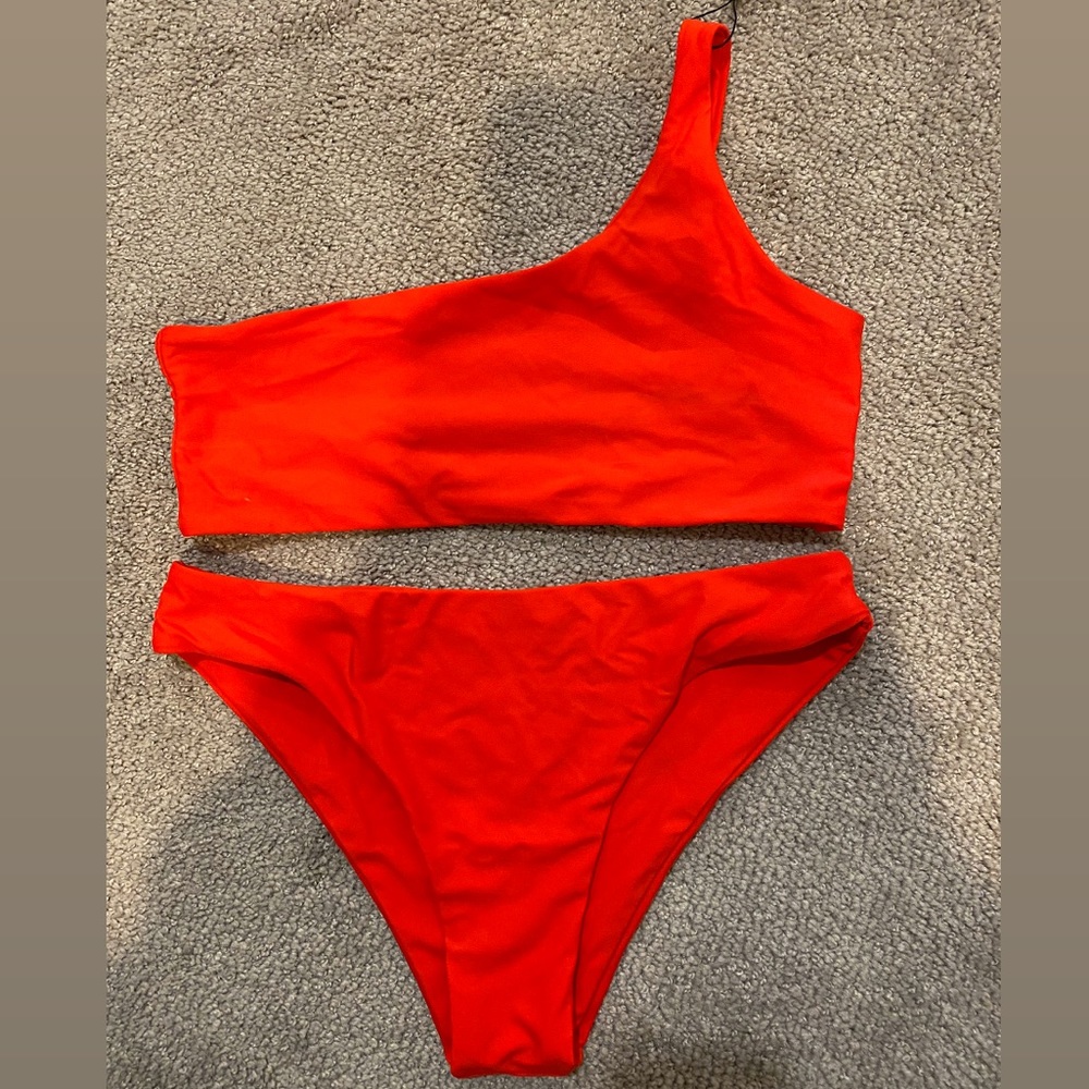 Red one shoulder bikini set (BRAND NEW!!)